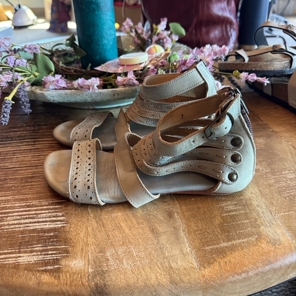 Bed Stu Artemis Light Blue Sandals Size 7 in Good Condition - Picture 4 of 10